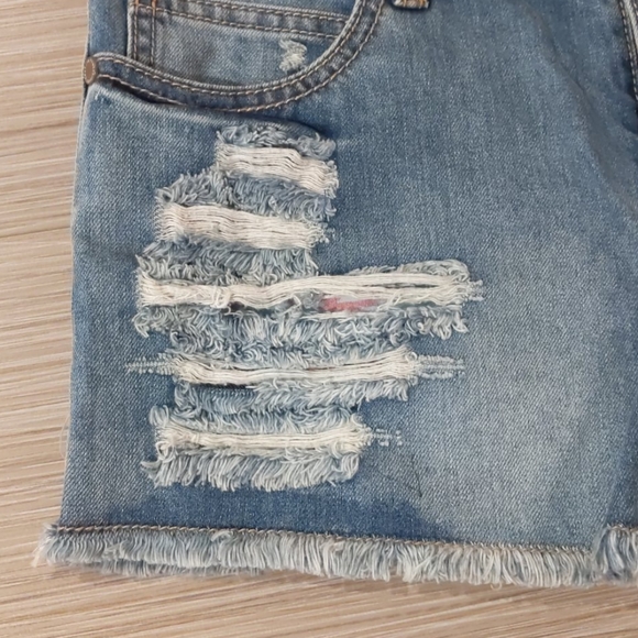 Distressed Denim Shorts by Romeo & Juliet Couture - Picture 6 of 13